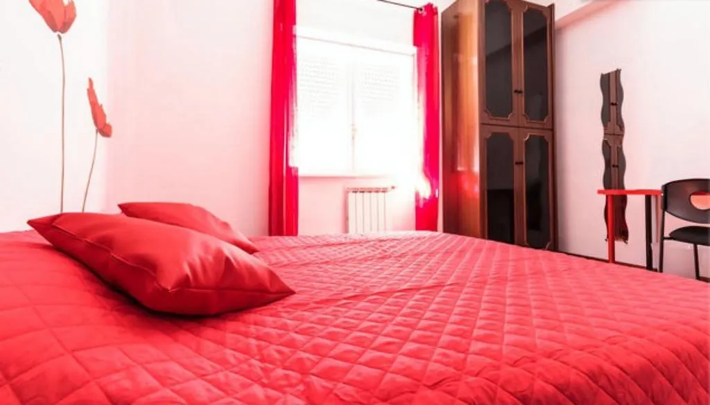 Take It Easy Roma Guest House 2*,