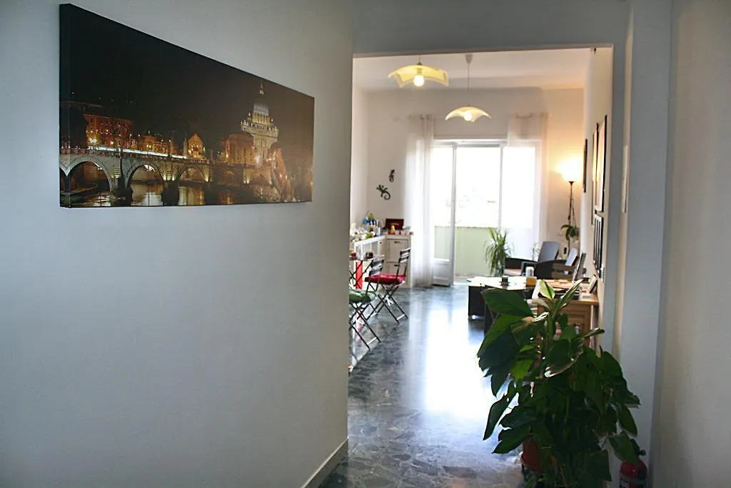 **  Take It Easy Roma Guest House Italia