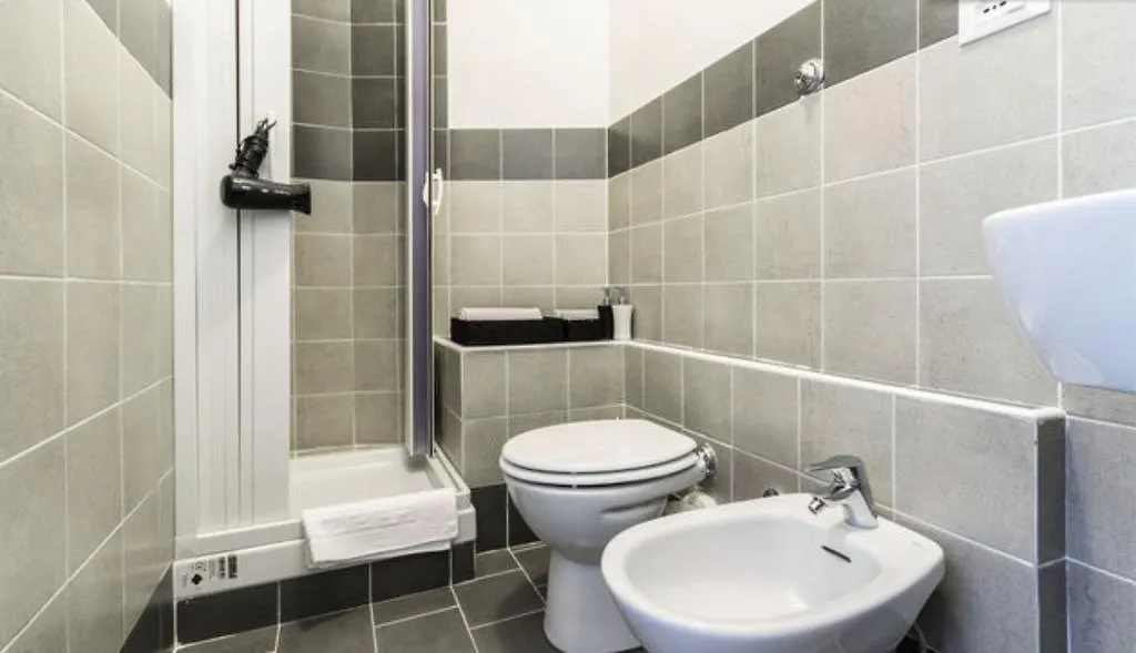 **  Take It Easy Roma Guest House Italia